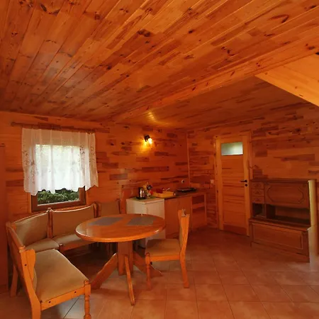 Dworek Leba I Domki Ranczo Itrich Exterior photo