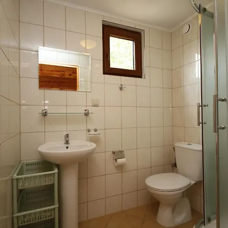 Dworek Leba I Domki Ranczo Itrich Exterior photo