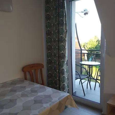 Dworek Leba I Domki Ranczo Itrich Exterior photo